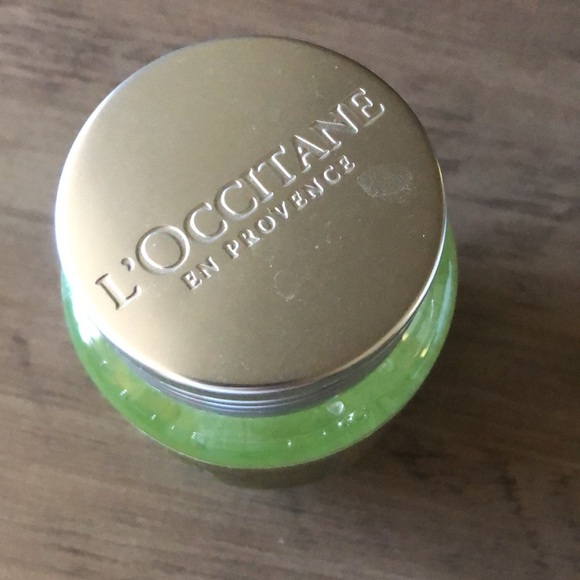 New L'Occitane Verveine Body Salt Scrub (14.1 oz) - Picture 2 of 8